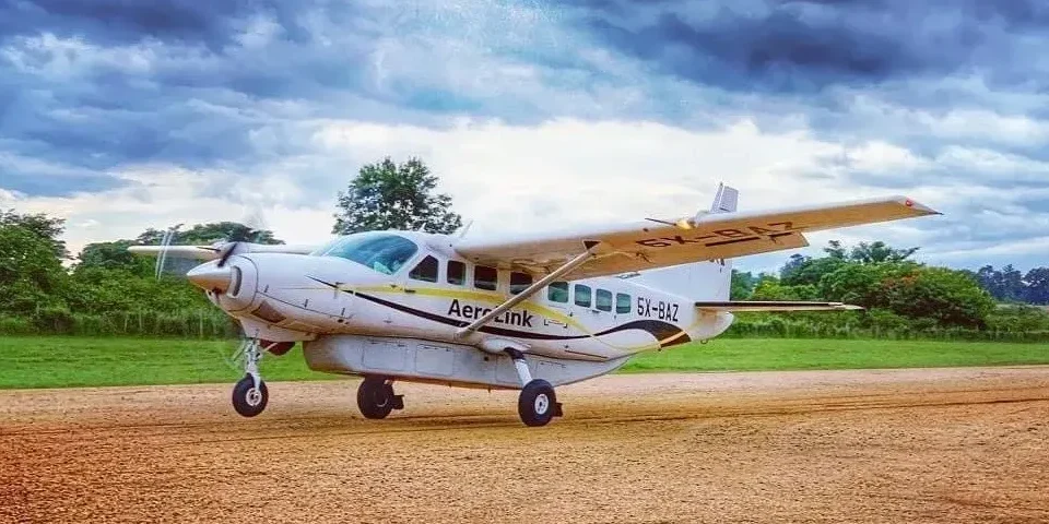 fly-in-vs-road-safaris-in-uganda